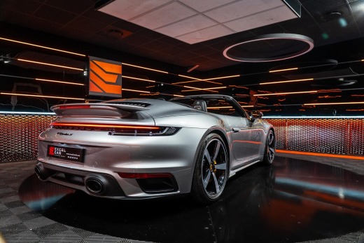 PORSCHE 992 TURBO S CABRIOLET 3.8 650