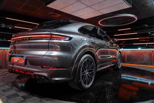 PORSCHE CAYENNE COUPE E-HYBRID 470CH