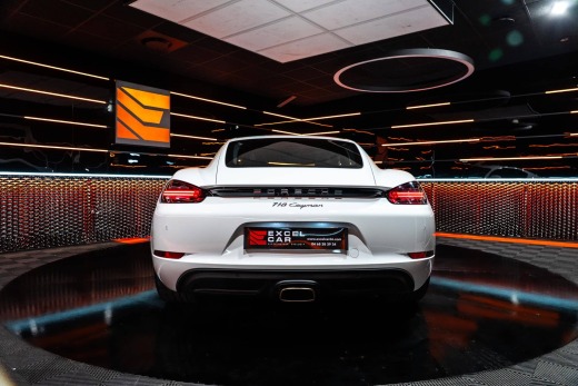 PORSCHE 718 CAYMAN 2.0L 300CH