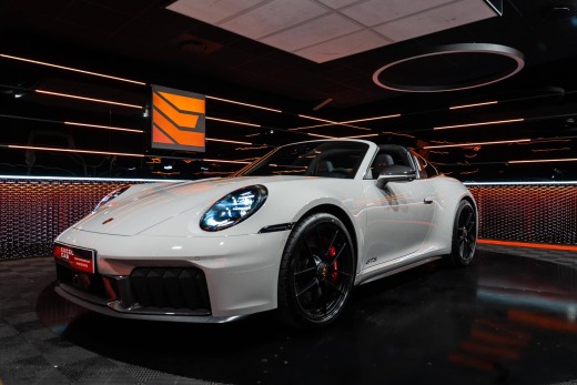 PORSCHE 992.2 TARGA 4 GTS PDK