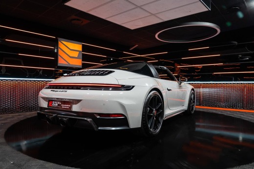 PORSCHE 992.2 TARGA 4 GTS PDK
