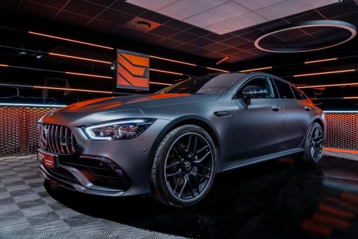 MERCEDES-AMG GT 4 PORTES 43 4MATIC+