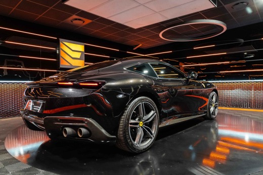 FERRARI ROMA COUPÉ 3.9 V8 620 DCT