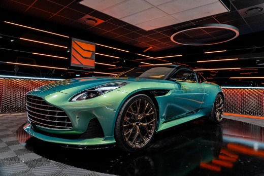 ASTON MARTIN DB12 4.0 V8 680 BVA8