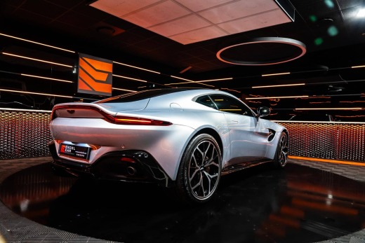 ASTON MARTIN V8 VANTAGE COUPE 510CH