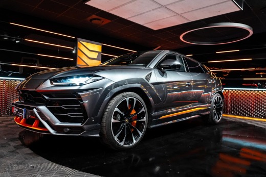 LAMBORGHINI URUS 4.0 V8 650