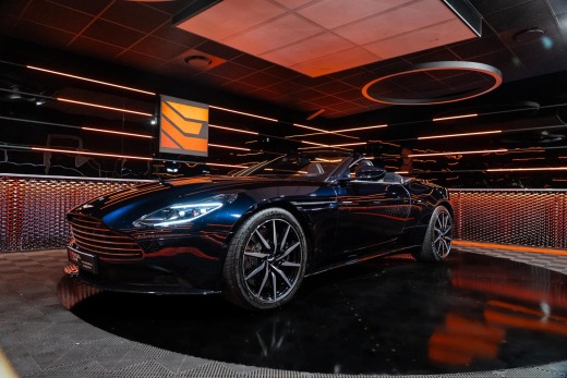 ASTON MARTIN DB11 VOLANTE V8 4.0L 510