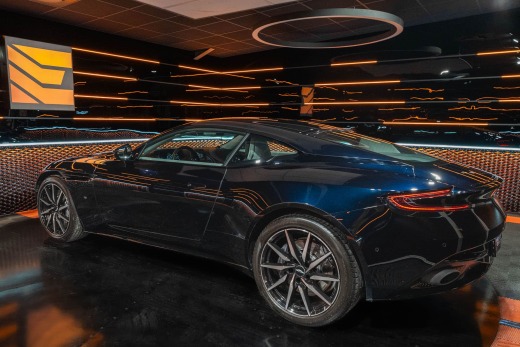 ASTON MARTIN DB11 V12 610CH