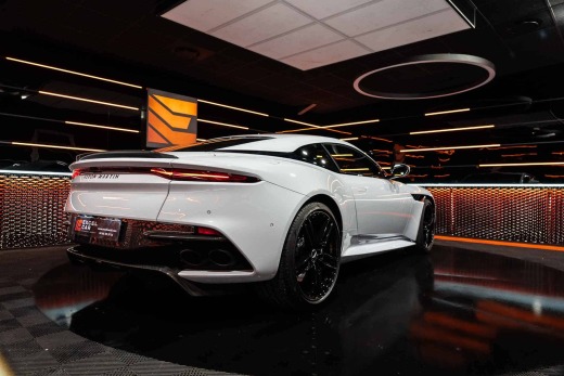ASTON MARTIN DBS SUPERLEGGERA 5.2 V12 725CH