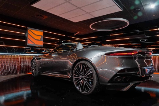 ASTON MARTIN DBS VOLANTE 5.2L V12 725CH