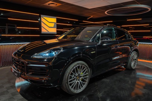 PORSCHE CAYENNE COUPE E-HYBRID 462 TIPTRONIC 8