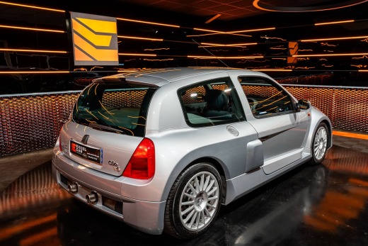 RENAULT CLIO 2 SPORT V6 230CH PHASE 1