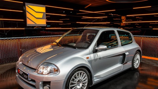 RENAULT CLIO 2 SPORT V6 230CH PHASE 1