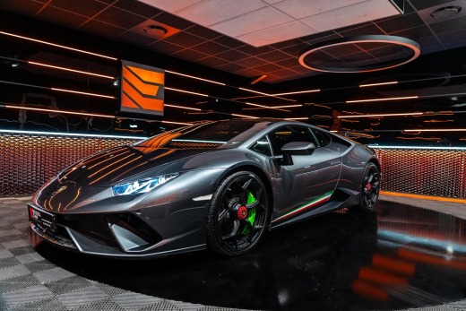 LAMBORGHINI HURACAN PERFORMANTE LP 640-4
