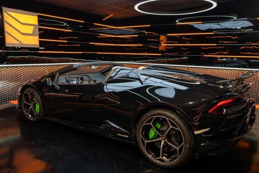 LAMBORGHINI HURACAN EVO SPYDER 5.2 V10 640