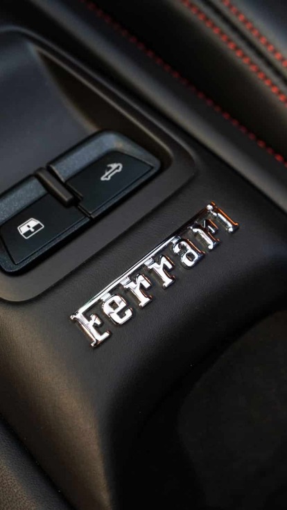 FERRARI F8 SPIDER 3.9l V8 720ch