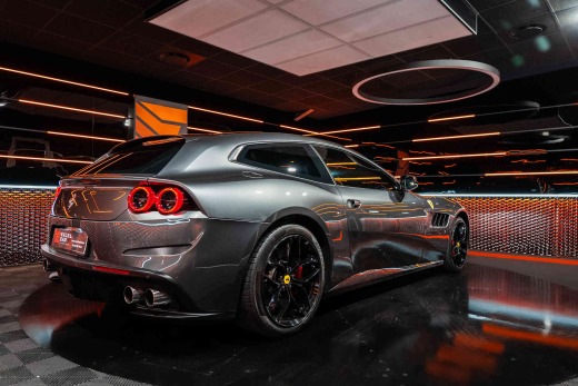 FERRARI GTC4 LUSSO T V8 610ch