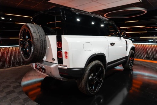 LAND ROVER DEFENDER 90 3.0 D200 – UTILITAIRE 2 PLACES