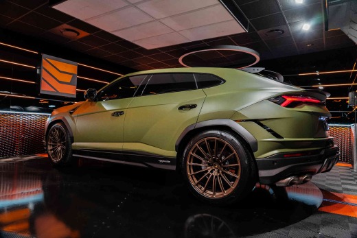 LAMBORGHINI URUS PERFORMANTE 4.0l V8 666ch
