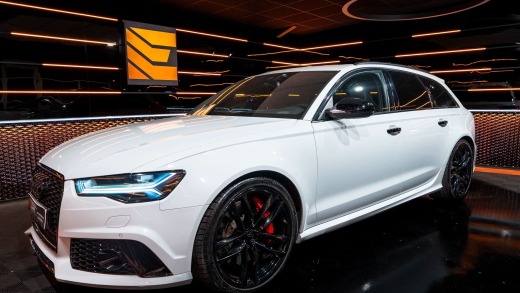 AUDI RS6 AVANT QUATTRO 4.0L V8 560CH