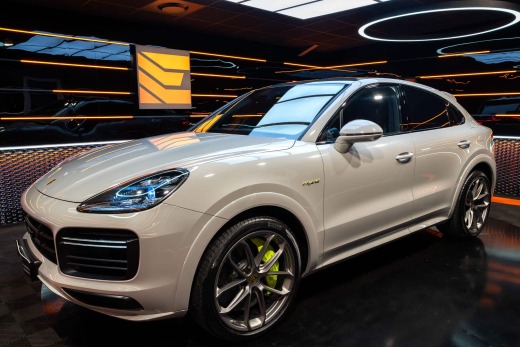 PORSCHE CAYENNE COUPE TURBO S E-HYBRIDE 680 PACK SPORT DE CONCEPTION ALLÉGÉE