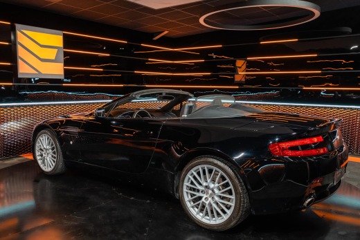 ASTON MARTIN V8 VANTAGE ROADSTER 4.7L V8 420 SPORTSHIFT