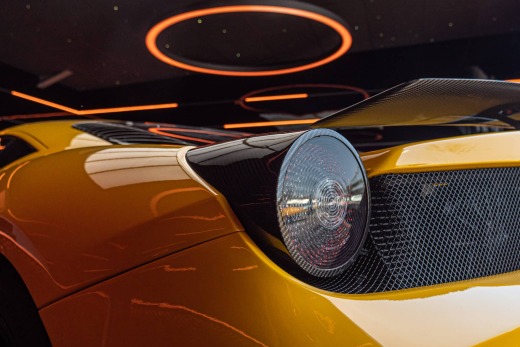 Ferrari jaune – Gestion de Patrimoine Automobile Excel Car