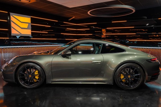 PORSCHE CAYENNE COUPE TURBO S E-HYBRIDE 680 PACK SPORT DE CONCEPTION ALLÉGÉE