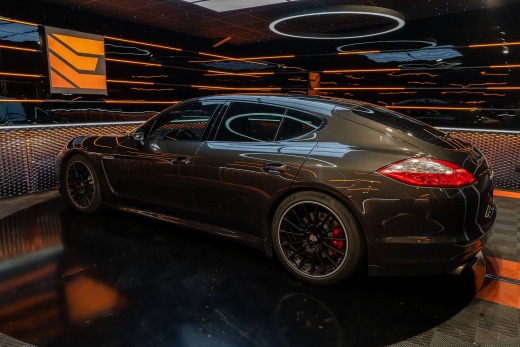 PORSCHE PANAMERA TURBO 4.8l V8 500CH