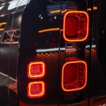 LAND ROVER DEFENDER 110 P300e X-DYNAMIC SE