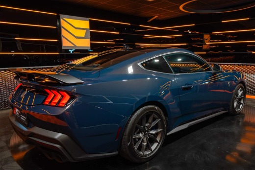 FORD MUSTANG VII FASTBACK DARK HORSE 5.0 453CH BVA10