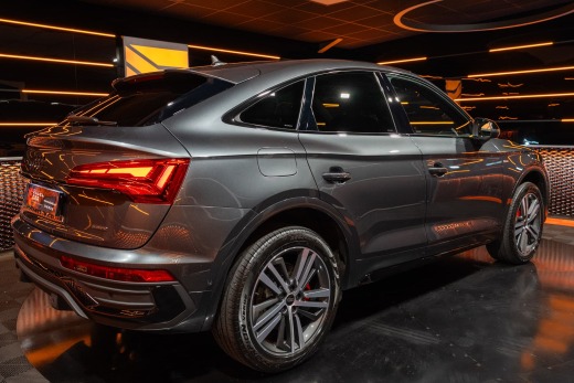 AUDI Q5 SPORTBACK 55 TFSIE 367ch S LINE QUATTRO S TRONIC 7